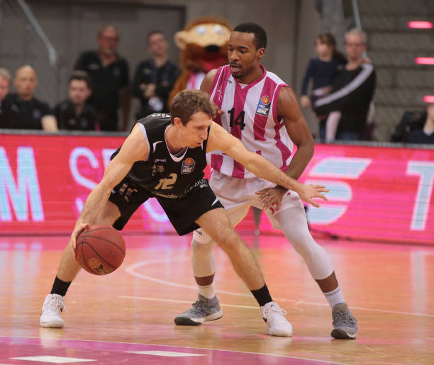 推动行业跨 推动行业跨