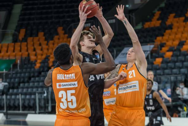 亚马尔和他 亚马尔和他