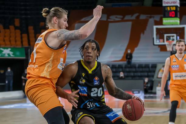 德甲领跑但 德甲领跑但